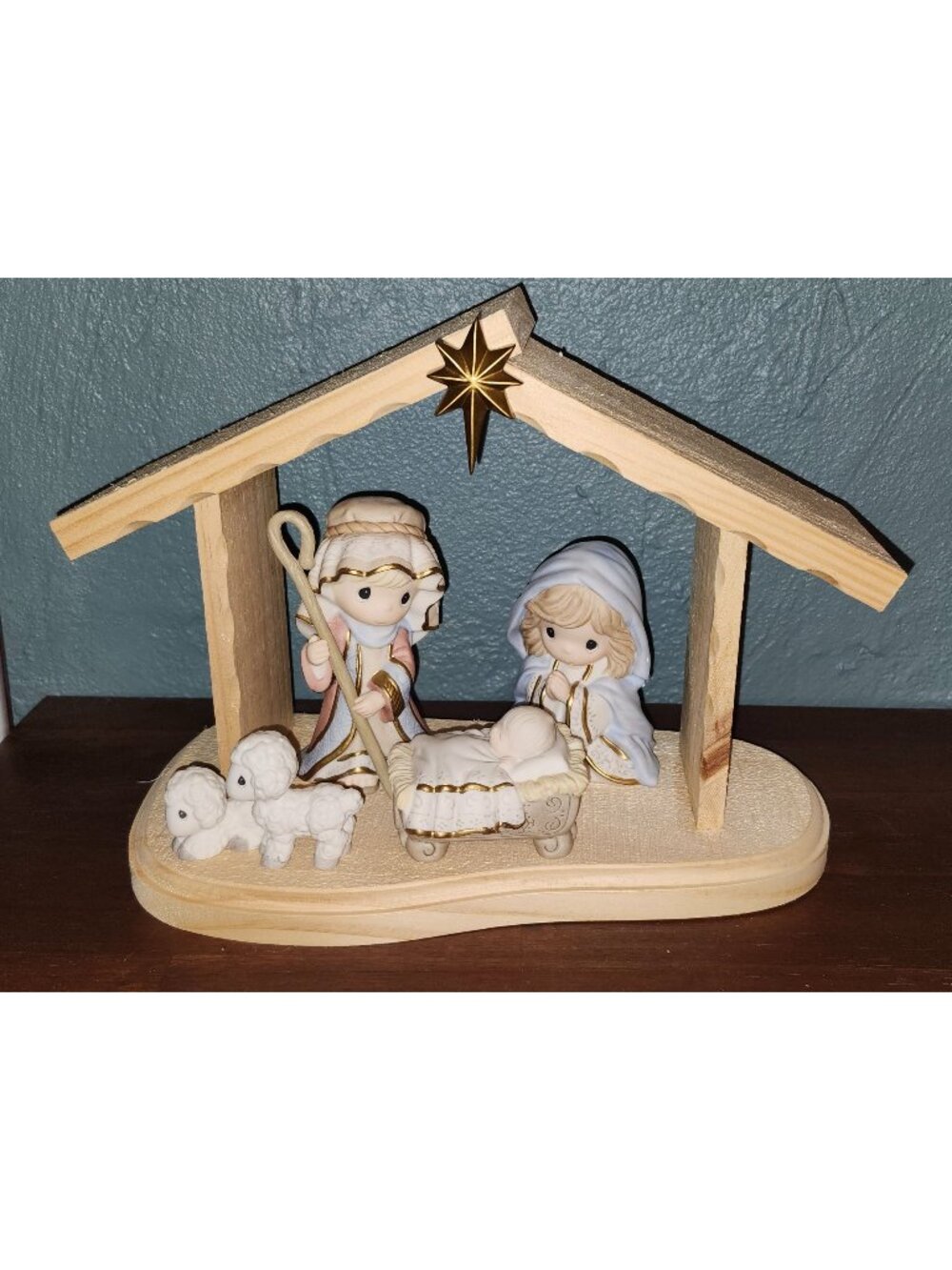 Precious Moments Nativity 139006 Hallmark Exclusive Come Let Us Adore Him